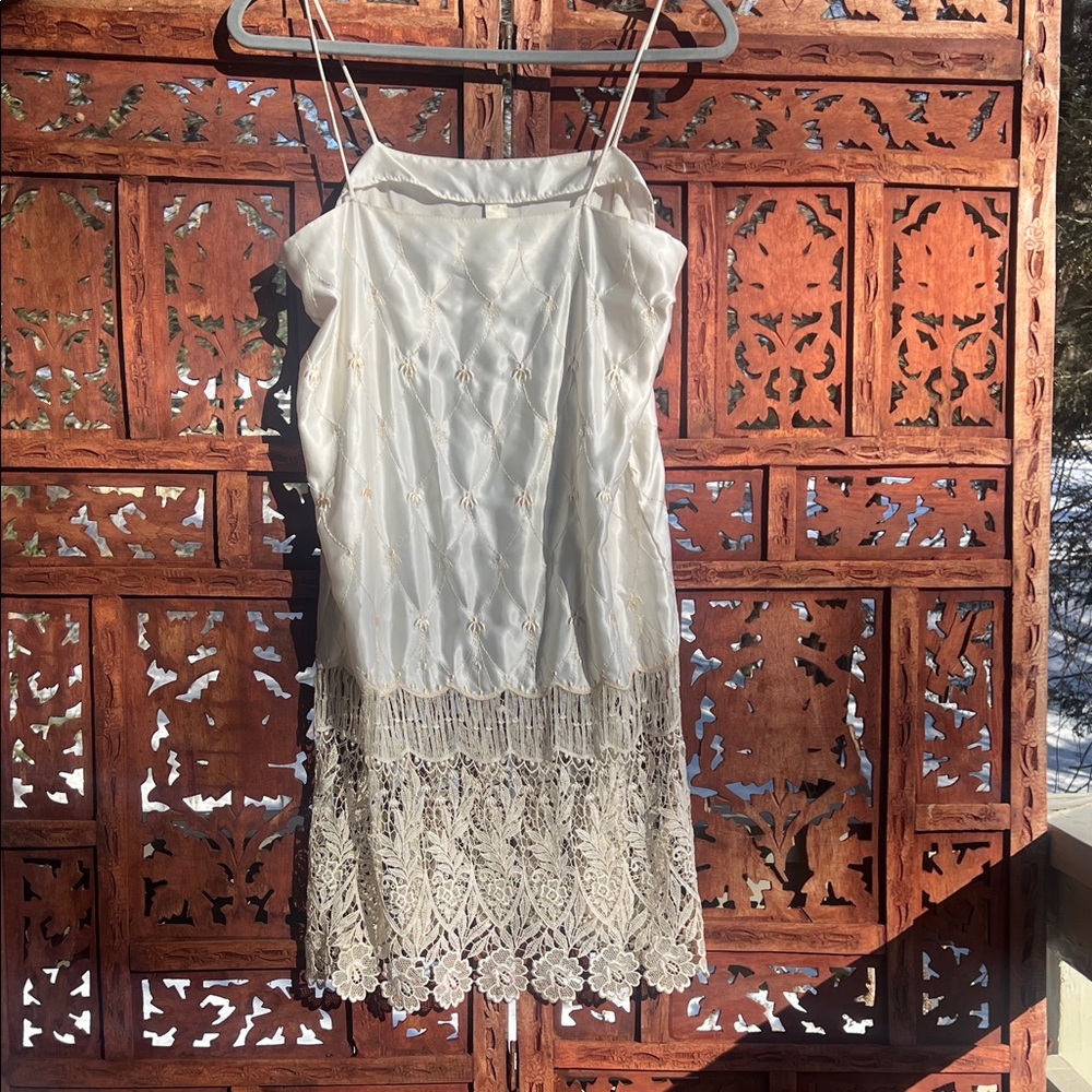 NWT! Vintage Victoria's Secret Ivory Satin Slip size S